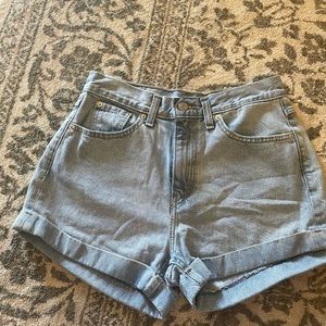 Levi’s shorts